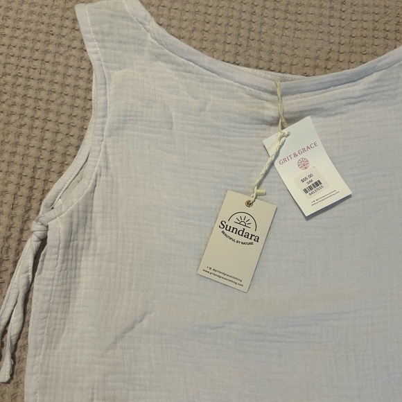 White Linen set - Picture 2 of 5